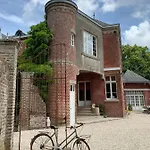 Bed & Breakfast Domaine De Senercy 4*