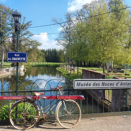 Frühstückspension Domaine De Senercy Sery-les-Mezieres