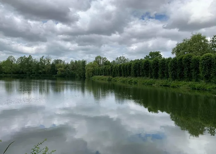 Bed & Breakfast Domaine De Senercy Sery-les-Mezieres